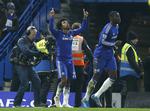 1-0. I en hektisk afslutning blev Willian matchvinder for Chelsea mod Everton. 