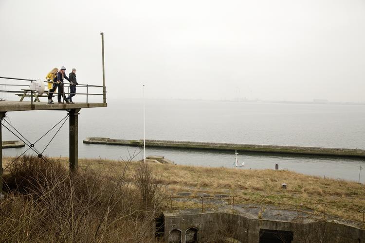 Nyerhvervelse. Fra 1. april er det Det Danske Spejderkorps, der ejer Middelgrundsfortet i Øresund. I dag var de første spejdere på besøg. 