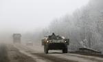 Ukraine. Intensiverede kampe, især omkring byen Debaltseve, sætter våbenhvilen, der træder i kraft i aften, i fare, mener Ukraines præsident. 