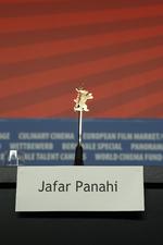 Tom stol til Jafar Panahi i Berlin. 