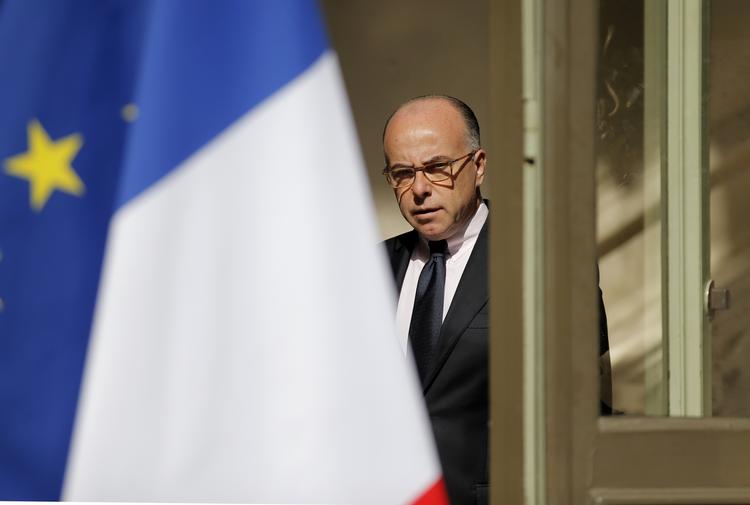 Panser. Bernard Cazeneuve er chef for politiet og har ansvaret for republikkens sikkerhed som premier flic de France, Frankrigs øverste panser, som slangudtrykket siger. 