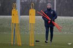 Mangelvare. Danske trænere i udlandet er få. Med fyringen af Kasper Hjulmand i Mainz 05 er kun David Nielsen og Michael Laudrup ansat på topniveau uden for landets græner. 