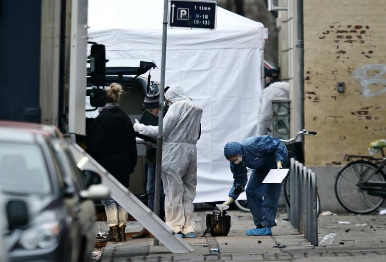 Terror.  »Jeg har aldrig oplevet noget lignende i alle de sager, jeg har ført,« fortæller Torben Koch, der er bisidder for de to betjente, der skød den formodede gerningsmand til weekendens skudattentater i København, til BT. 