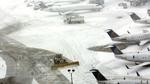 Stilstand. Et tæppe af sne har lagt sig over Chicagos O'Hare International Airport. Billedet er taget ved en tidligere lejlighed (1. februar) med drilsk vejr. 