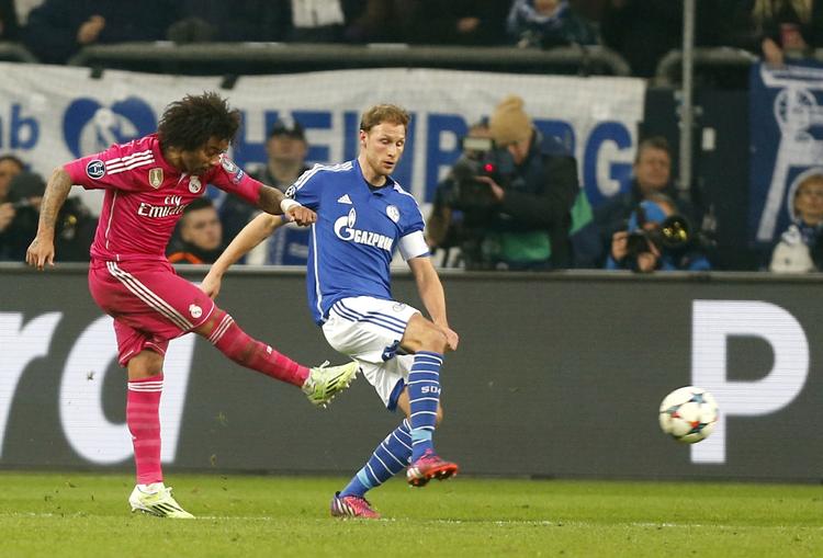 0-2. Med det kolde højreben scorede Marcelo sit første mål i denne sæson. 