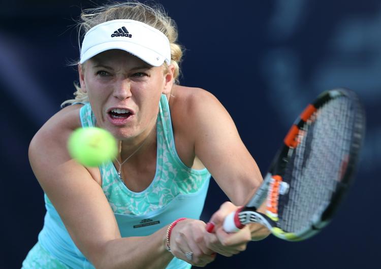 VINDER. Caroline Wozniacki er fremme i kvartfinalen i Dubai efter en sikker sejr over Alizé Cornet. 