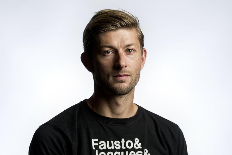 FODBOLDVÆRT. Martin Borre vil føre lytterne ind bag fodboldens sædvanlige floskler. 