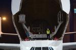 Gab. Belugaen lastes fra forenden. FOTO: Airbus 