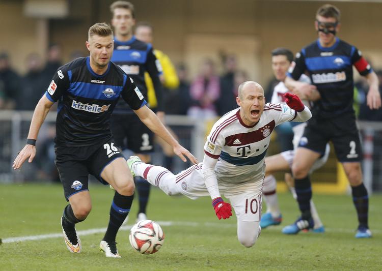 Flyvende. Arjen Robben scorede to gange i Paderborn. 