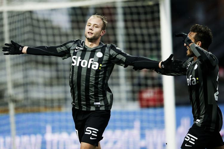 Bøddel. Robin Söder jubler over sin scoring til 2-0. 
