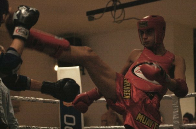Glødende. Her er et billede af den terrormistænkte fra thaibokseklubben Copenhagen Muay Thai på Østerbro. 
