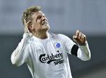 SÅRET. På en dag, hvor Andreas Cornelius kun var tæt på med en helflugter, slog FCK's to backer til mod FC Vestsjælland. 