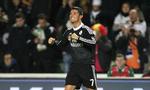 0-2. Med sit hovedstødsmål mod Elche er Cristiano Ronaldo tre mål foran Lionel Messi på den spanske topscorerliste. 