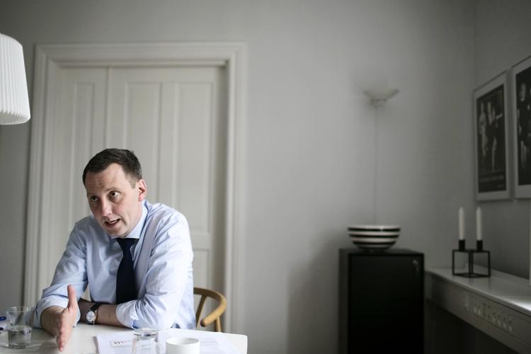 KRITIK. Trods initiativ til kulegravning af tilsynssager får sundhedsminister Nick Hækkerup (S) kritik for ikke at tænke fremadrettet. 