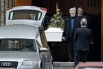 Grundtvigs Kirke var helt fyldt op, da familie og venner sammen med repræsentanter fra blandt andet regeringen og Københavns Borgerrepræsentation sagde farvel til Finn Nørgaard. 