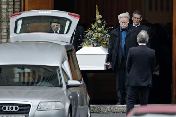 Grundtvigs Kirke var helt fyldt op, da familie og venner sammen med repræsentanter fra blandt andet regeringen og Københavns Borgerrepræsentation sagde farvel til Finn Nørgaard. 
