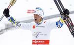 TRIUMF. Erfarne Johan Olsson tog fusen på favoritterne og snuppede guldet på mændenes 15 km fri. 