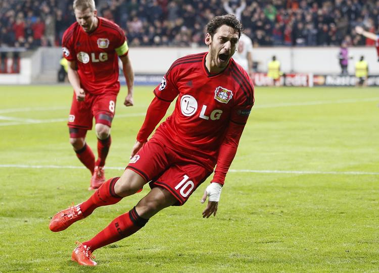 matchvinder. Leverkusens tyrkiske spiller Hakan Calhanoglu scorede i 57. minut. 