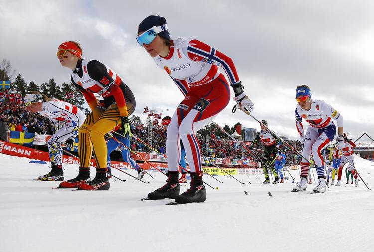 COMEBACK. Norge gjorde det igen godt, da kvinderne torsdag eftermiddag løb den ofte spændende stafet, der reelt blev afgjort på tredje tur af Astrid Uhrenholdt Jacobsen. 