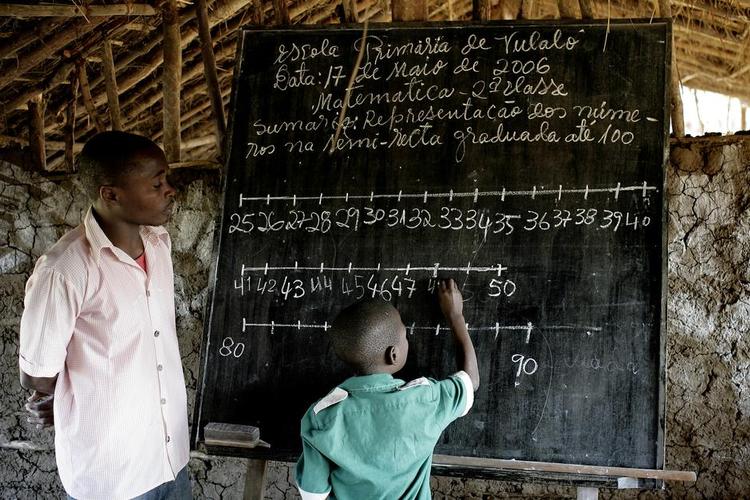 Skole. Uddannelse skaber ikke beskæftigelse og ligestilling i udviklingslande. Der skal en ændret indsats til, mener dagens to kronikører. 