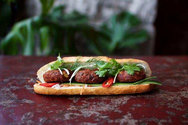 Viet-sandwich: Smut f.eks. forbi Torvehallerne til en hurtig og billig frokost. 