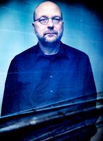 information. Radiojournalisten Henrik Føhns bestilte en dna-test på nettet. 
