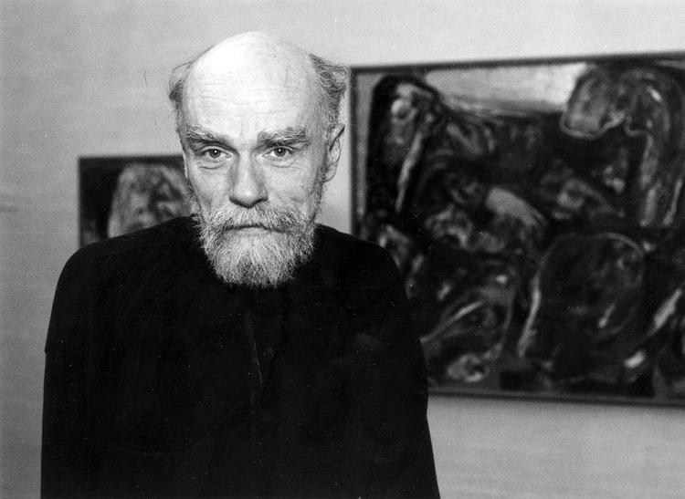 Foran. Troels Andersen fortæller bl.a. om den tidlige abstrakte kunst, som han selv var med til at få frem i lyset. 