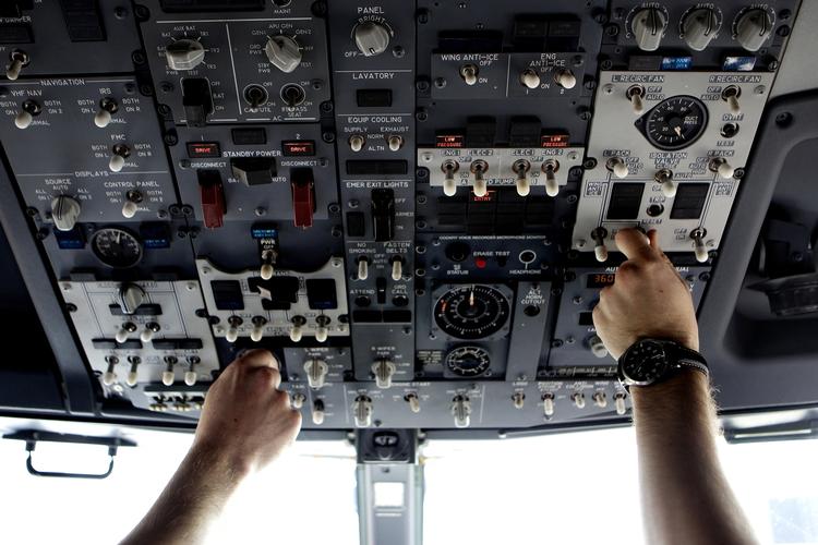 strejke. 685 piloter i Norwegian har nedlagt arbejdet i dag, og det medfører mange afslysninger på inderigsflyvninger i Norden samt flyvninger mellem de nordiske hovedstader. 