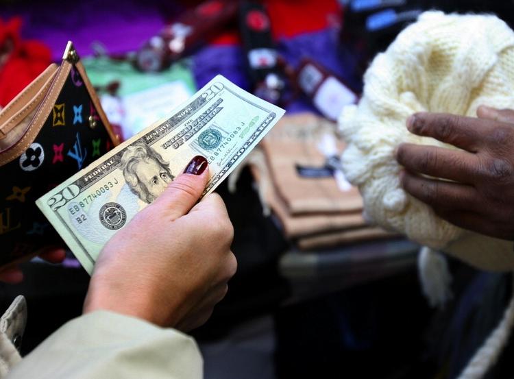 Optur. Dollaren er steget mærkbart, men det har tilsynladende ikke dæmpet rejselysten til USA. 