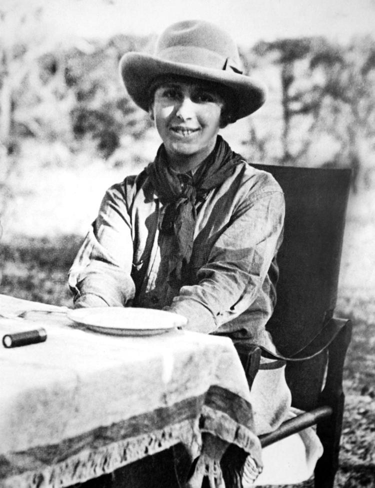 Anbefaling. Marianne T. Stechers afhandling om Karen Blixen er skrevet på et klart og jargonfrit engelsk. 