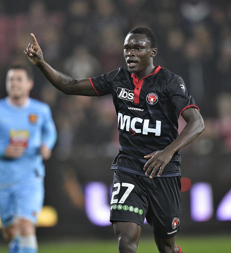 Øv. FCM er på vej mod guldet i Superligaen, men Pione Sisto kommer tidligst på græs i slutningen af april. 
