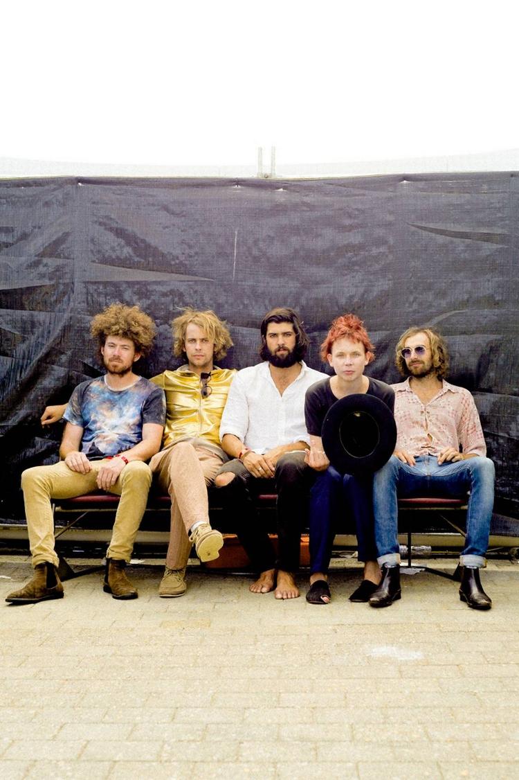 Pond. Australske Pond er som en uregerlig lillebror til landsmændene i Tame Impala. 