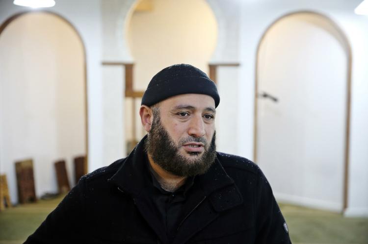 Truet. En mand er blevet idømt tre måneders betinget fængsel for trusler mod bland andre imam i Grimhøjmoskeen Oussama el-Saadi. 