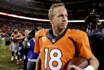 FORTSÆTTER. I en alder af 38 år har Peyton Manning forlænget kontrakten med Denver Broncos. 