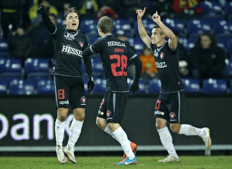 Favoritter. FCM kan søndag mod Esbjerg hente den 11. hjememsejr i træk. 