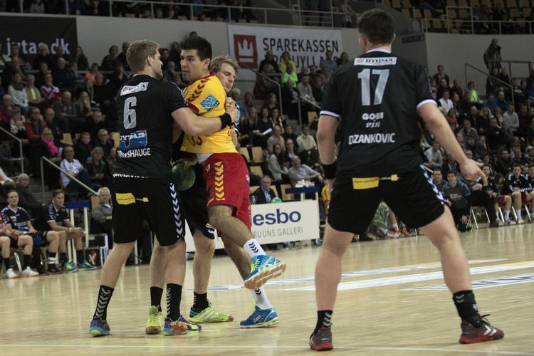 Stærk. Minik Dahl Høegh scorede 8 gange mod topholdet.  Den sidste scoring sikrede fynboerne sejren. 