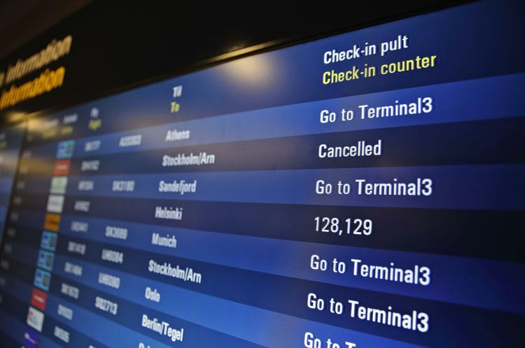 Cancelled. Strejken i flyselskabet Norwegian vil også søndag føre til aflyste fly. 