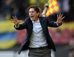 PRESSET. Jan Bech Andersen har siden overtagelsen af Brøndby skiftet kurs fra talentfokus til stjerneindkøb. En vej, Thomas Frank ikke blev hyret til at tage, men som alligevel præger kravene til denunge Brøndbytræner. 