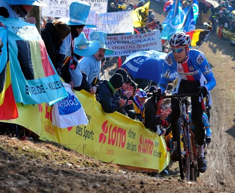 jubel. Tjekken Zdenek Stybar har tidligere også vundet VM i cykelcross. 