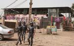 Angreb. Et raketangreb mod FN-bygning i Mali dræber tre. Her er det et billede af en natklub, der blev angrebet i fredags. 