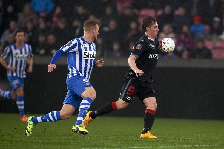 3-0. Morten 'Duncan' Rasmussen (th) viste sin farlighed for ligaens tophold, da FCM vandt over Esbjerg. 