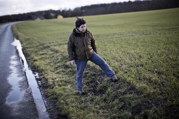 Grønt. Mange byboere flytter på landet for at komme tættere på naturen, men en del af dem opdager, at marker er i vejen. 