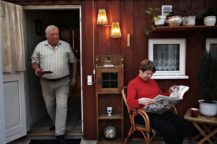 Sommerhus. 71-årige Kurt Pedersen og 65-årige Kirsten Pedersen boede i parcelhus i Ringsted i 26 år, før de flyttede permanent til deres sommerhus i Odsherred. 