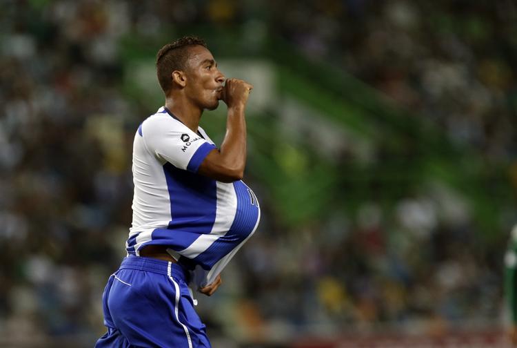 SALGSOBJEKT. Real Madrid er blandt bejlerne til Danilo Silva, der er FC Portos mest eftertragtede spiller. 