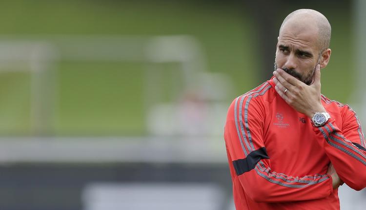 sejrskrav. Pep Guardiola er for en sjælden gangs skyld under pres i Bayern. 