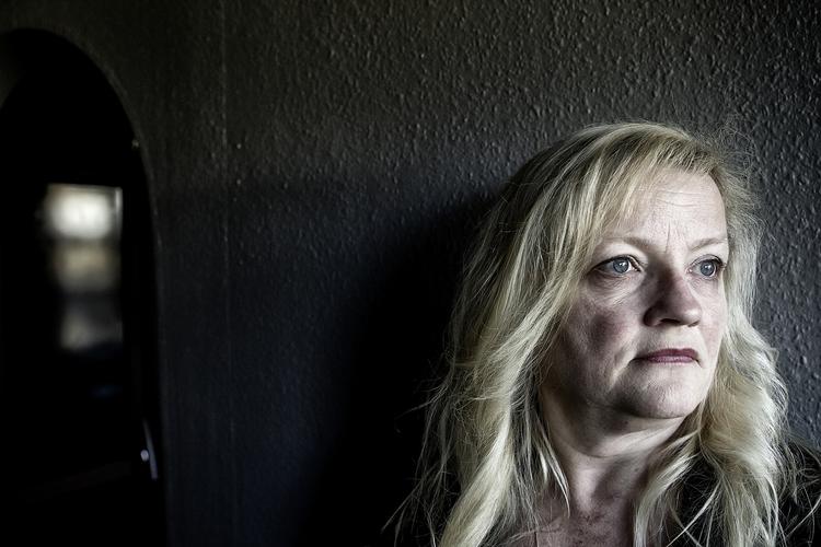 Piller. Susanne Jensen har ikke tal på, hvor mange forskellige morfinpræparater hun har taget imod sine rygsmerter.  Men det har stået på i ni år, og nu er hun afhængig. 
