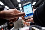 mobilt. I første omgang er det i fire Føtex-butikker, men senere er det tanken at udbrede muligheden for mobilbetaling til både Bilka, Netto og Salling i hele landet. 