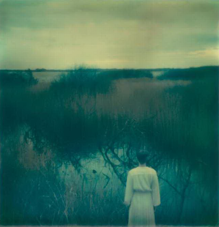 ERINDRINGSBILLEDE. Astrid Kruse Jensen kredser i sine fotografier omkring erindringen, både som levet erfaring og noget, der mere minder om en halvt glemt drøm. 