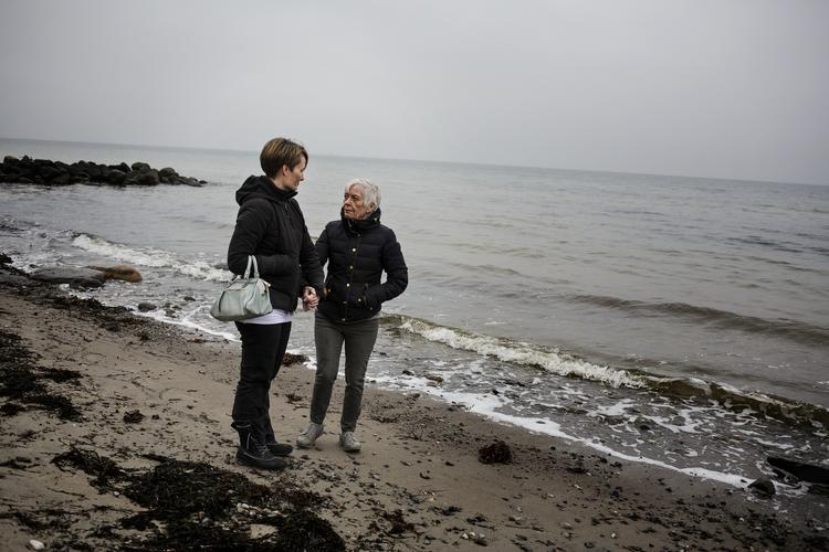 Dement. 74-årige Tove Nielsen fra Espergærde sagde ja til at abonnere på fem strikkemagasiner over telefonen. Sagen endte med inkasso. 