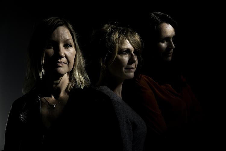 Inspirerende. De tre forfattere bag bogen 'Frit Flet'  - Naja Marie Aidt, Line Knutzon og Mette Moestrup - modtager den nystiftede pris, som også er opkaldt efter deres banebrydende bog (arkivfoto). 